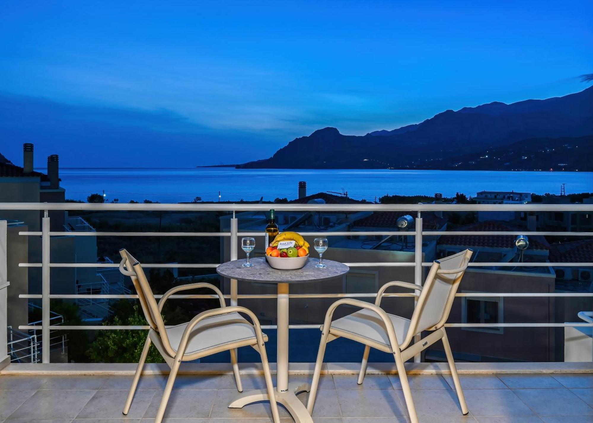 Sand Lily Residence Плакиас Экстерьер фото